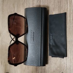 Burberry Isabella BE4324
